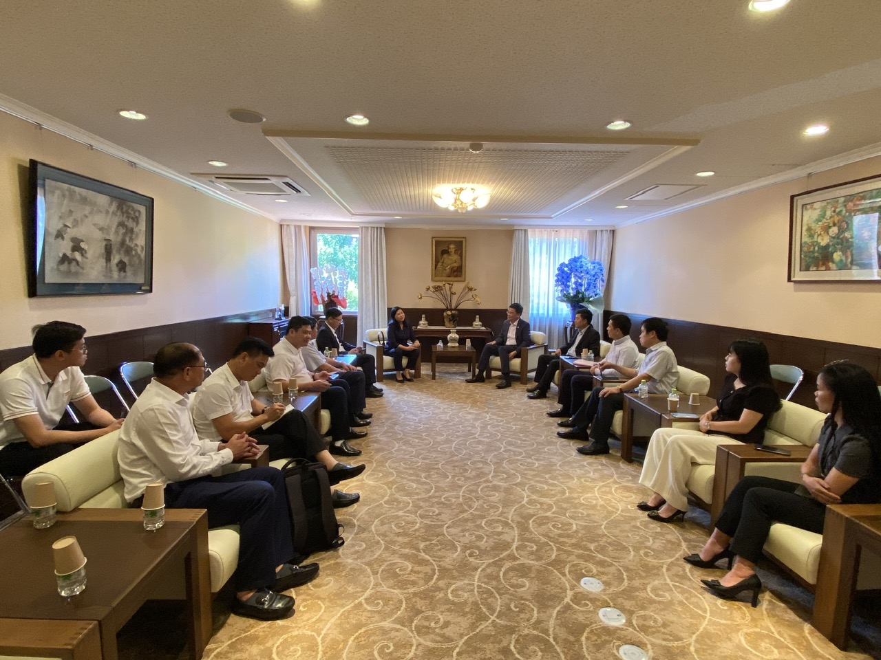 Đoàn công tác của tỉnh Bắc Kạn đã đến làm việc tại Đại sứ quán Việt Nam tại Nhật Bản ảnh 1
