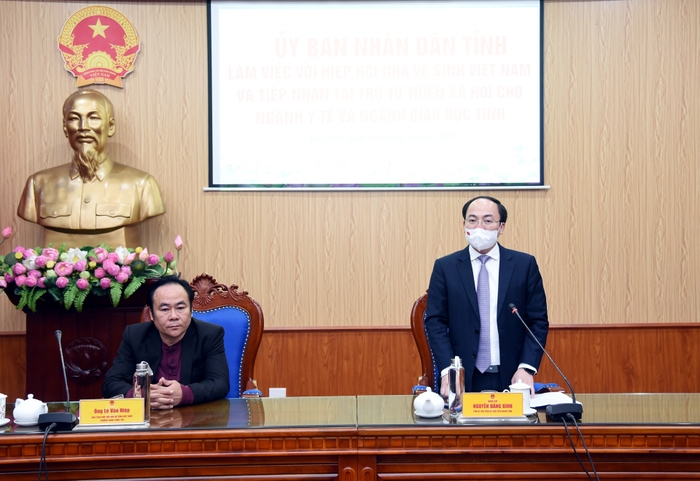 Đồng chí Nguyễn Đăng Bình- Phó Bí thư Tỉnh ủy, Chủ tịch UBND tỉnh phát biểu tại buổi làm việc.