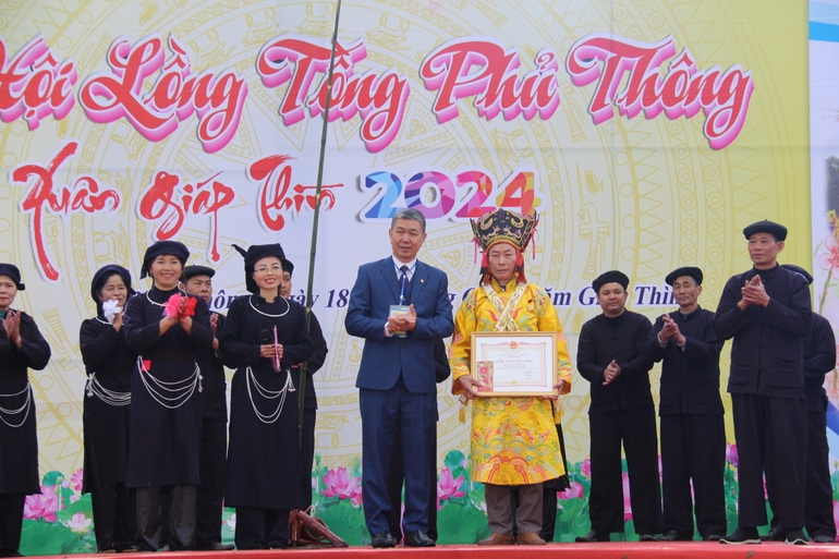 Bạch Thông: Trao tặng danh hiệu "Nghệ nhân dân gian" cho ông Nguyễn Đình Kim